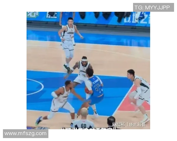 2019年CBA山东队与新疆队激战回顾精彩瞬间与赛场亮点分析