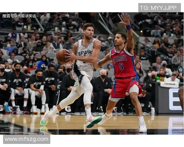 2019年马刺与活塞精彩对决全场录像回顾与精彩瞬间分析