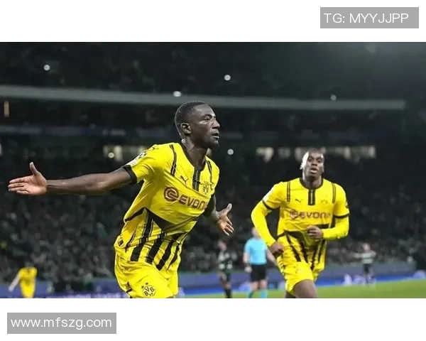 多特蒙德球迷引发骚乱欧冠客场禁赛三场并罚款50万欧元