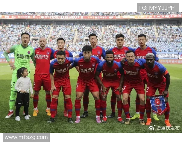 大连乙方迎战重庆斯威全力争胜展现球队实力与斗志 大连乙方迎战重庆斯威全力争胜展现球队实力与斗志