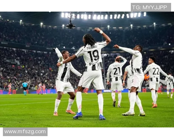 尤文图斯迎战全明星球队传奇对决再掀足球热潮 尤文图斯迎战全明星球队传奇对决再掀足球热潮