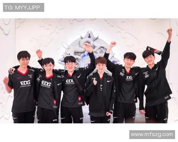 最新和平精英耐力排行榜前十名揭晓EDG强势领跑引发关注与热议