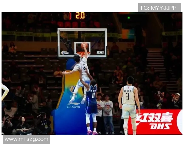 练明星篮球提升技巧与团队合作助你成为场上闪耀的明星